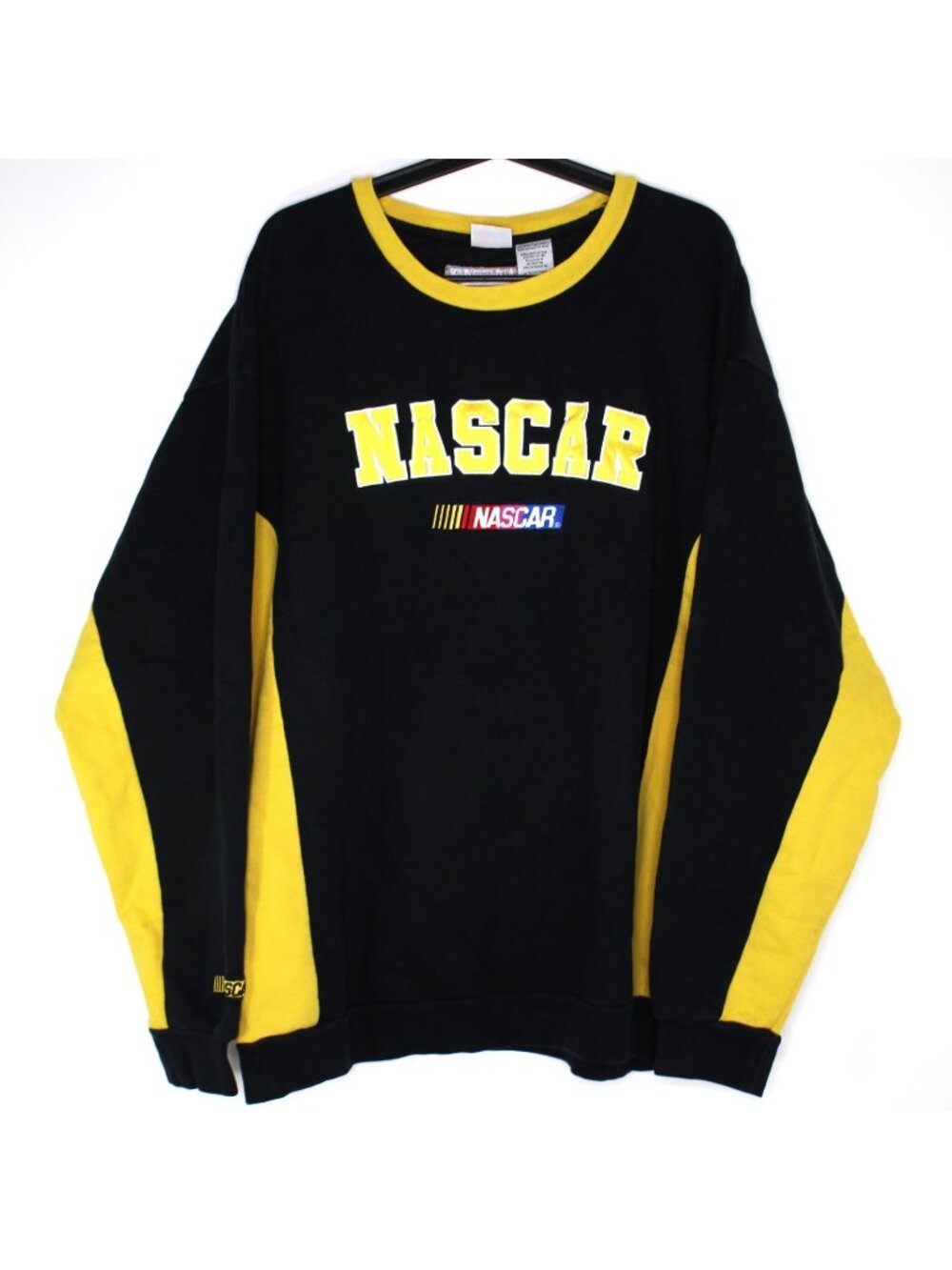 Vintage Checkered Flag Sports Mens 2XL Nascar Spell Out Y2K Sweatshirt N1501